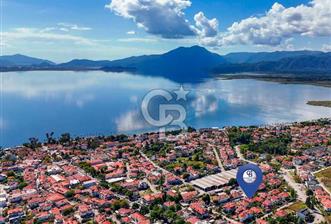 MUĞLA KÖYCEĞİZ DE MUHTEŞEM LOKASYONDA MÜSTAKİL İKİZ VİLLA 