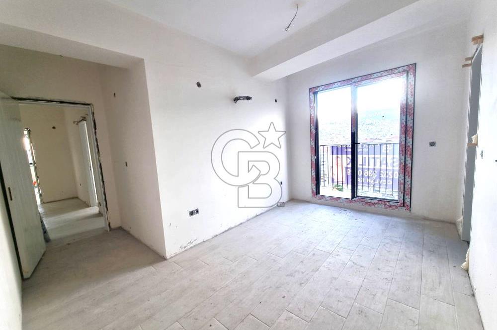 BORNOVA MANAVKUYU CADDE ÜZERİ MUHTEŞEM KONUMDA 3+1 SATILIK DAİRE
