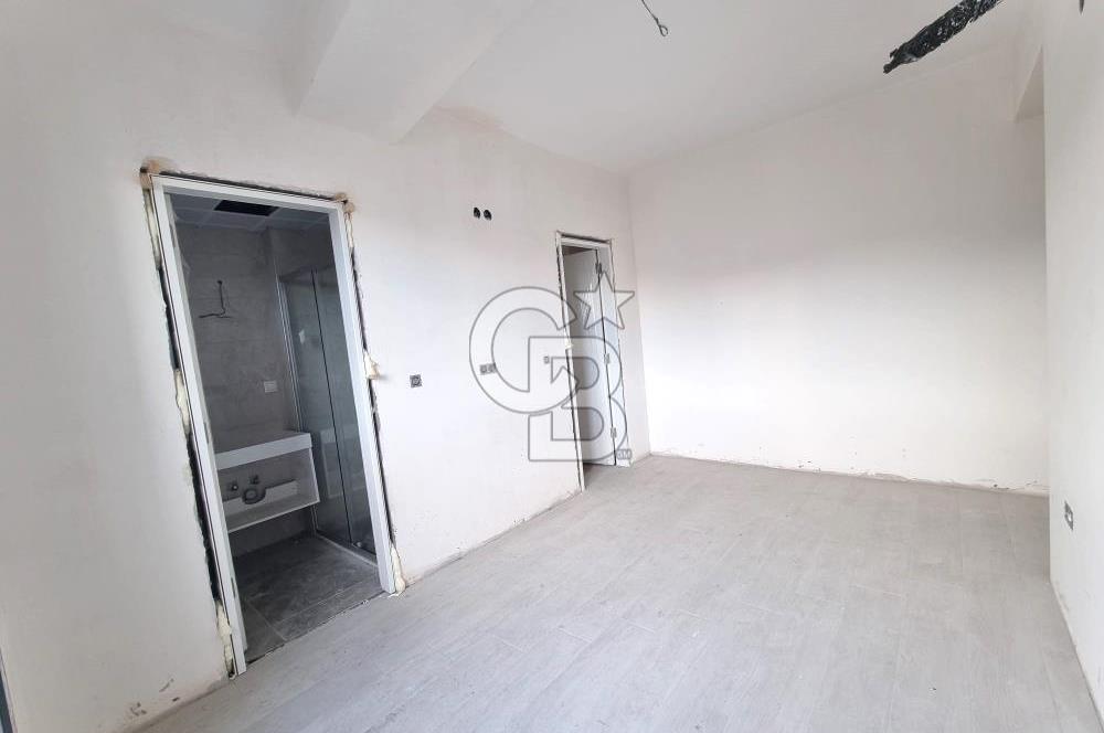 BORNOVA MANAVKUYU CADDE ÜZERİ MUHTEŞEM KONUMDA 3+1 SATILIK DAİRE