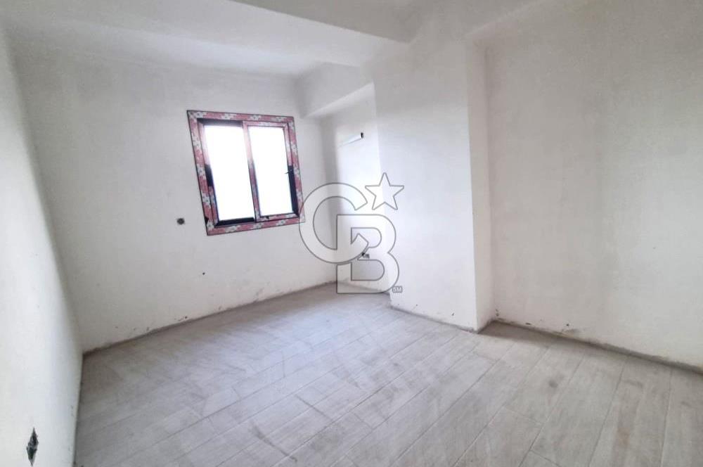 BORNOVA MANAVKUYU CADDE ÜZERİ MUHTEŞEM KONUMDA 3+1 SATILIK DAİRE