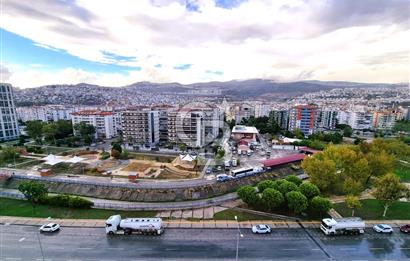 BORNOVA MANAVKUYU CADDE ÜZERİ MUHTEŞEM KONUMDA 3+1 SATILIK DAİRE