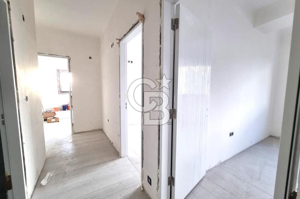 BORNOVA MANAVKUYU CADDE ÜZERİ MUHTEŞEM KONUMDA 3+1 SATILIK DAİRE