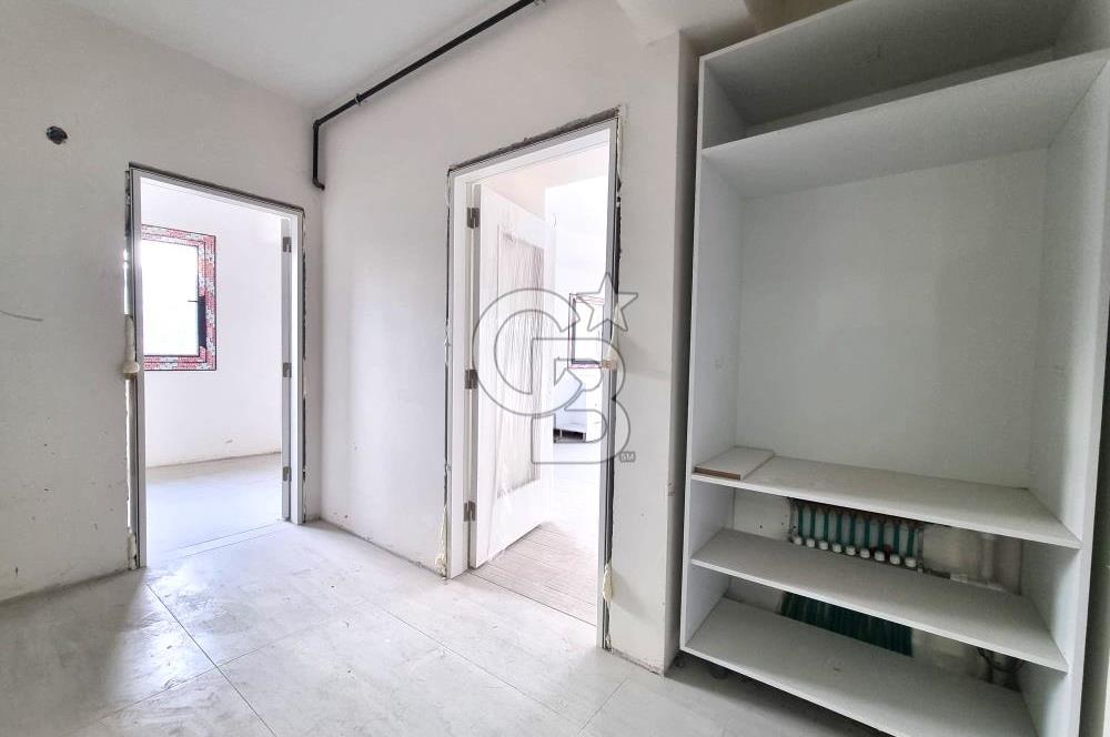 BORNOVA MANAVKUYU CADDE ÜZERİ MUHTEŞEM KONUMDA 3+1 SATILIK DAİRE