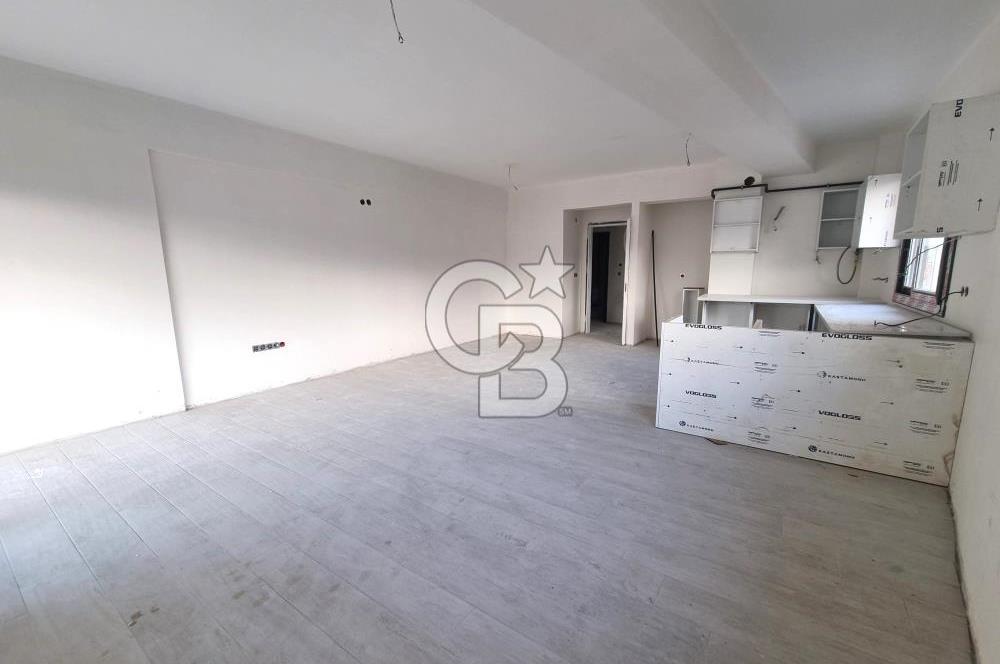BORNOVA MANAVKUYU CADDE ÜZERİ MUHTEŞEM KONUMDA 3+1 SATILIK DAİRE