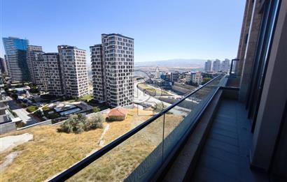Kaçırmayın !!TURANGÜNEŞ'te RENEZA PLAZADA YAPILI SATILIK OFİS