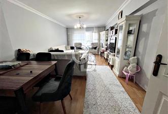 NATOYOLU CADDESİ YAKINI KAT KONUMUNDA CEPHELERİ AÇIK YAPILI 2+1