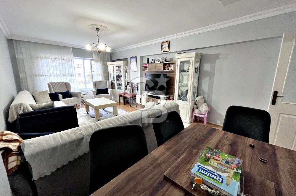 NATOYOLU CADDESİ YAKINI KAT KONUMUNDA CEPHELERİ AÇIK YAPILI 2+1