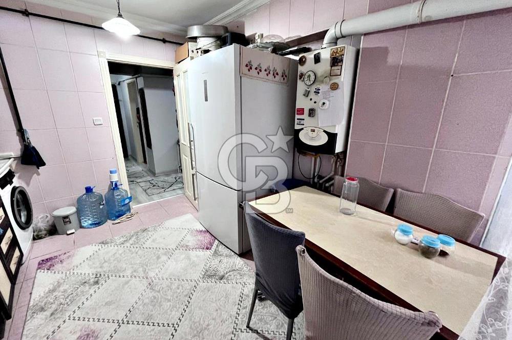 NATOYOLU CADDESİ YAKINI KAT KONUMUNDA CEPHELERİ AÇIK YAPILI 2+1