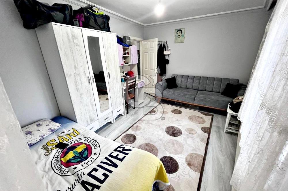 NATOYOLU CADDESİ YAKINI KAT KONUMUNDA CEPHELERİ AÇIK YAPILI 2+1