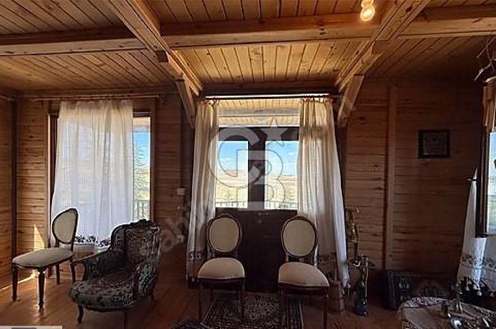 GEDİKLİDE ALT-ÜST AYRI GİRİŞLİ 2 KATLI OTANTİK KÖY KONAĞI