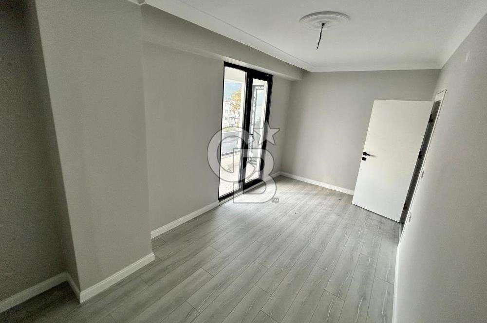 İZMİT KURUÇEŞME YENİ MAHALLEDE KAPALI HAVUZLU SATILIK 3+1 DAİRE