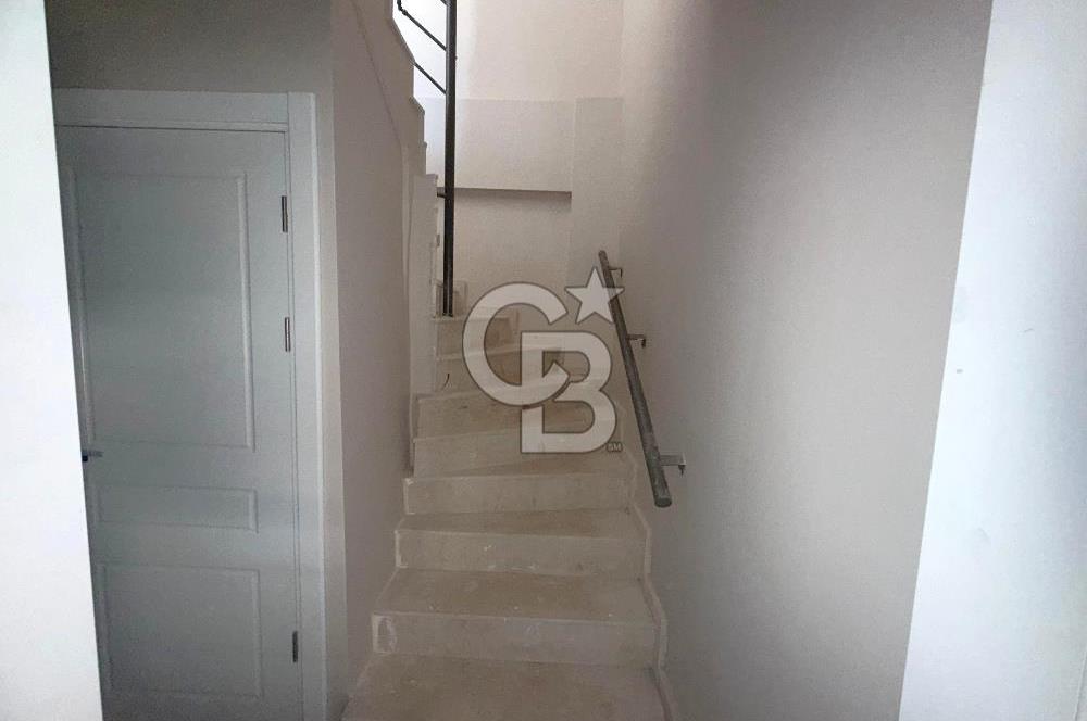 Dikili Merkezde Satılık 3+1 Dubleks Daire
