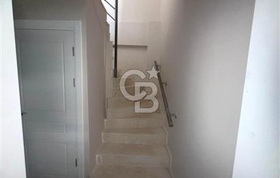 Dikili Merkezde Satılık 3+1 Dubleks Daire