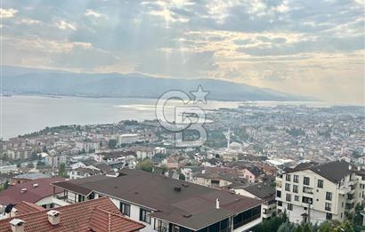 İZMİT KURUÇEŞME YENİ MAHALLEDE KAPALI HAVUZLU SATILIK 3+1 DAİRE
