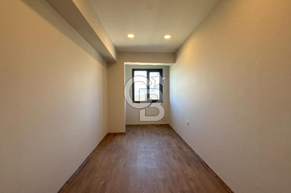 İZMİR MENEMEN DEVLET HASTANESİ YANI-BÜYÜK TİP-4+1 SATILIK DAİRE