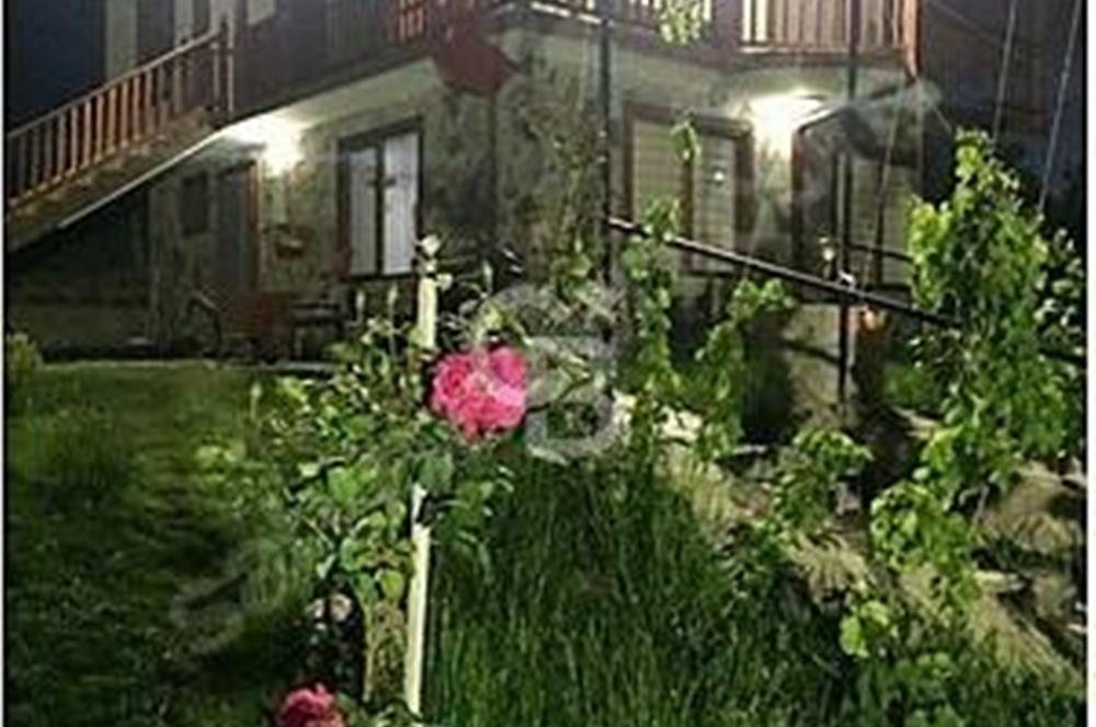 GEDİKLİDE ALT-ÜST AYRI GİRİŞLİ 2 KATLI OTANTİK KÖY KONAĞI