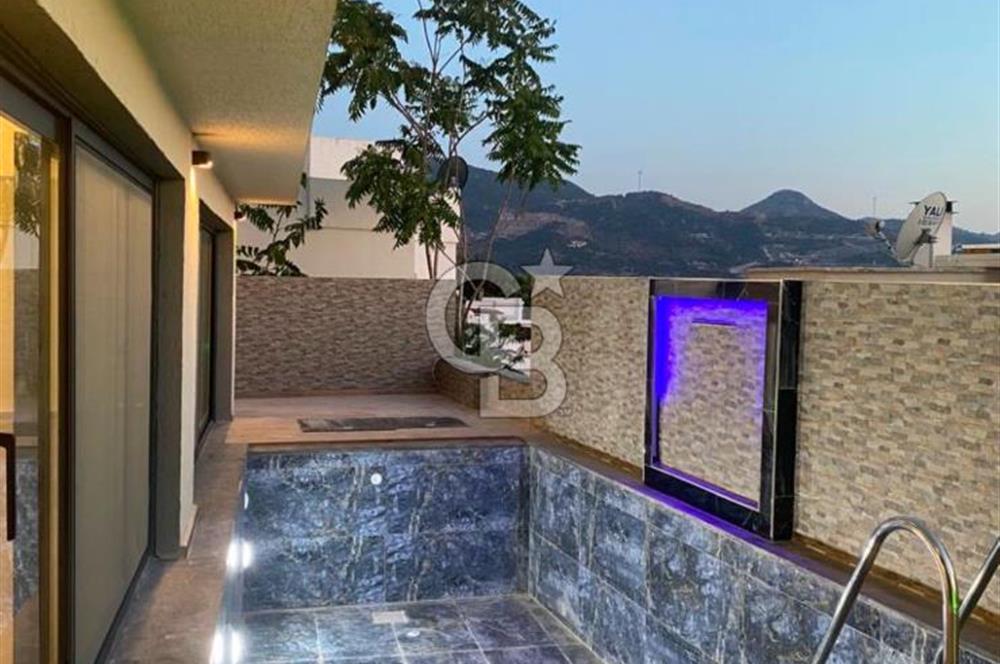 Yalıkavak’ta Yatırıma Değer 5+1 Villa – Satılık Deniz Manzaralı, 4 Katlı Lüks Konut