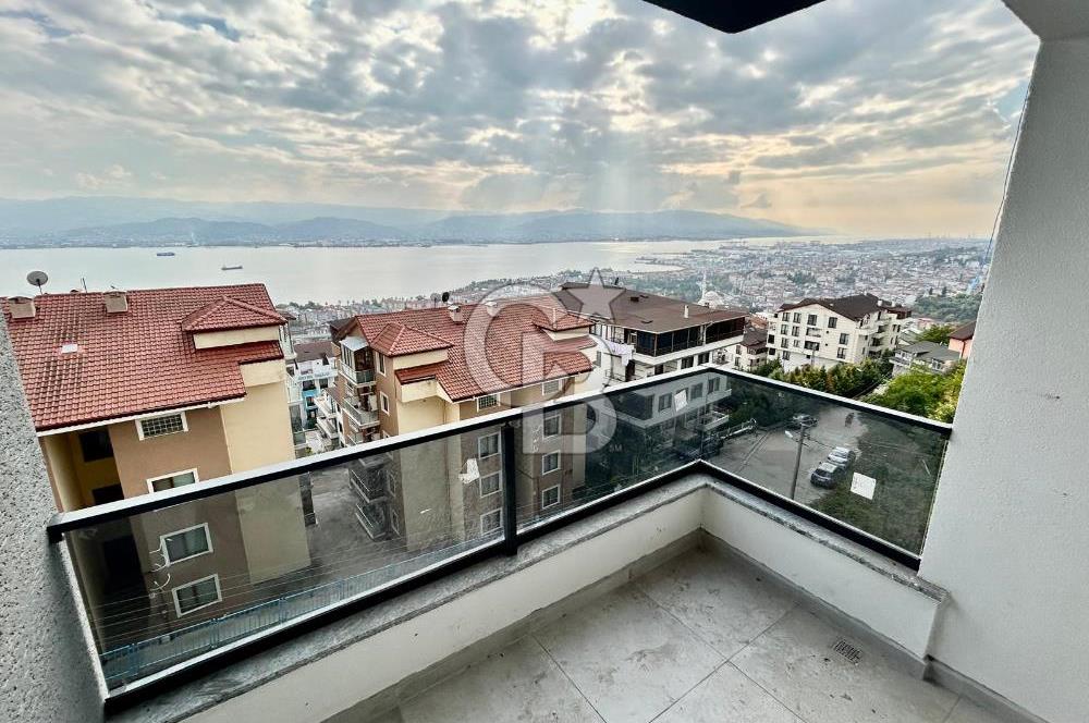 İZMİT KURUÇEŞME YENİ MAHALLEDE KAPALI HAVUZLU SATILIK 3+1 DAİRE