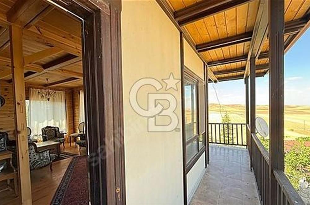 GEDİKLİDE ALT-ÜST AYRI GİRİŞLİ 2 KATLI OTANTİK KÖY KONAĞI