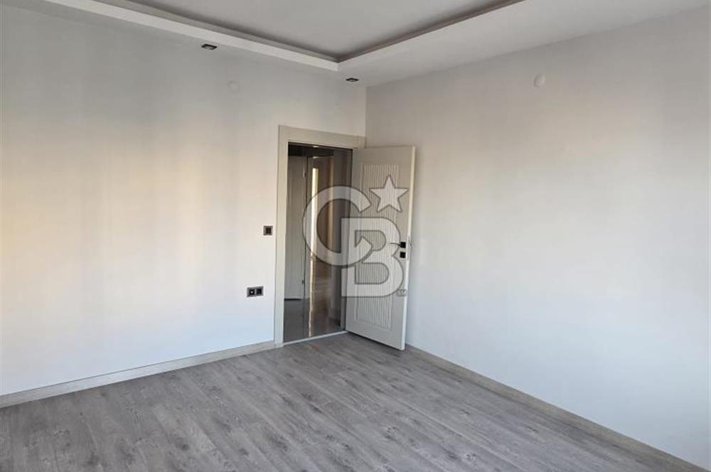 MEVLANA'DA MÜKEMMEL KONUMDA 3+1 YAPILI SATILIK DAİRE