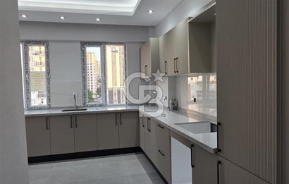 MEVLANA'DA MÜKEMMEL KONUMDA 3+1 YAPILI SATILIK DAİRE