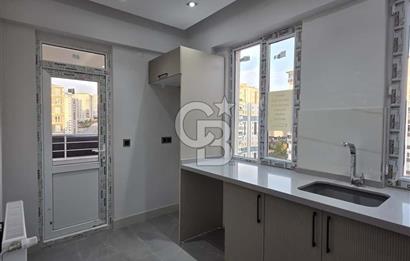 MEVLANA'DA MÜKEMMEL KONUMDA 3+1 YAPILI SATILIK DAİRE