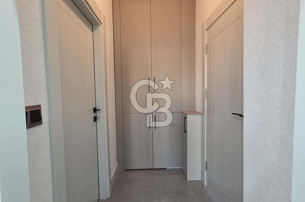 MEVLANA'DA MÜKEMMEL KONUMDA 3+1 YAPILI SATILIK DAİRE