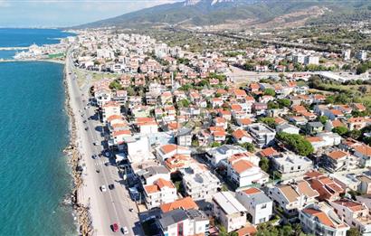 Güzelbahçe’de kiralık tripleks villa