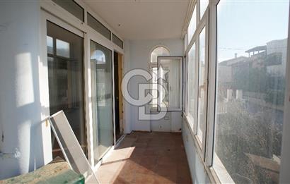 Güzelbahçe’de kiralık tripleks villa