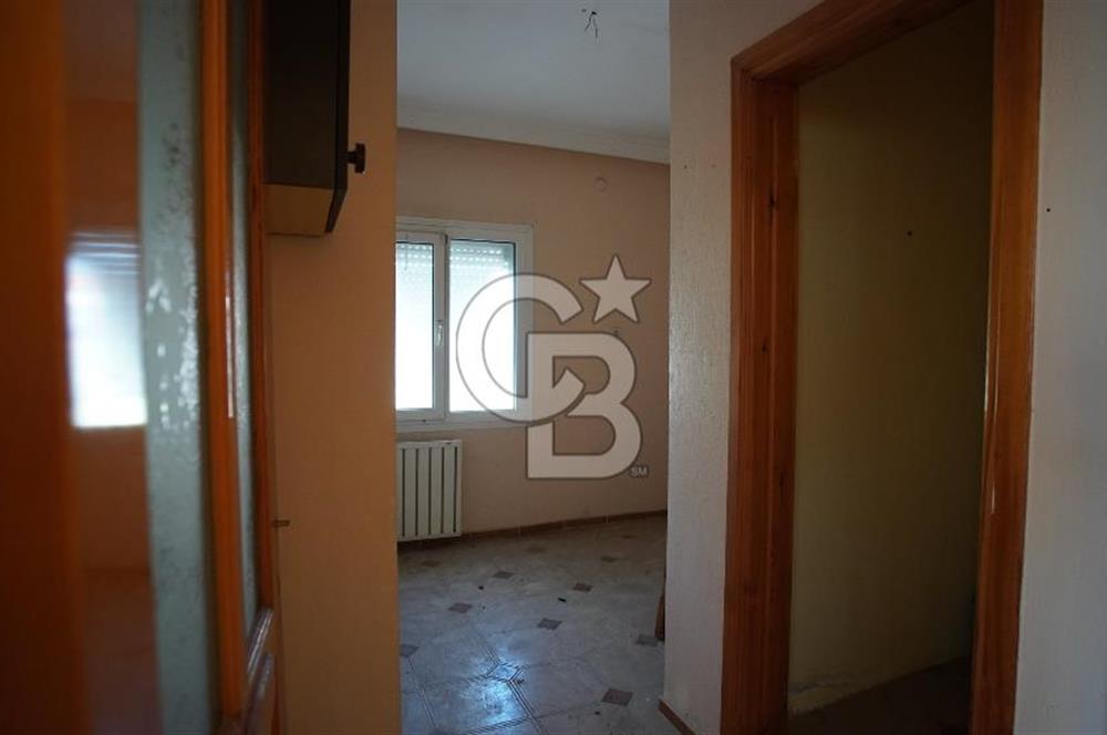 Güzelbahçe’de kiralık tripleks villa