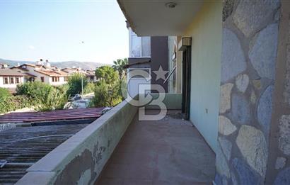 Güzelbahçe’de kiralık tripleks villa