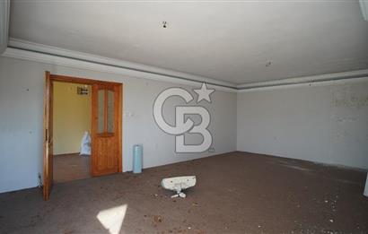 Güzelbahçe’de kiralık tripleks villa