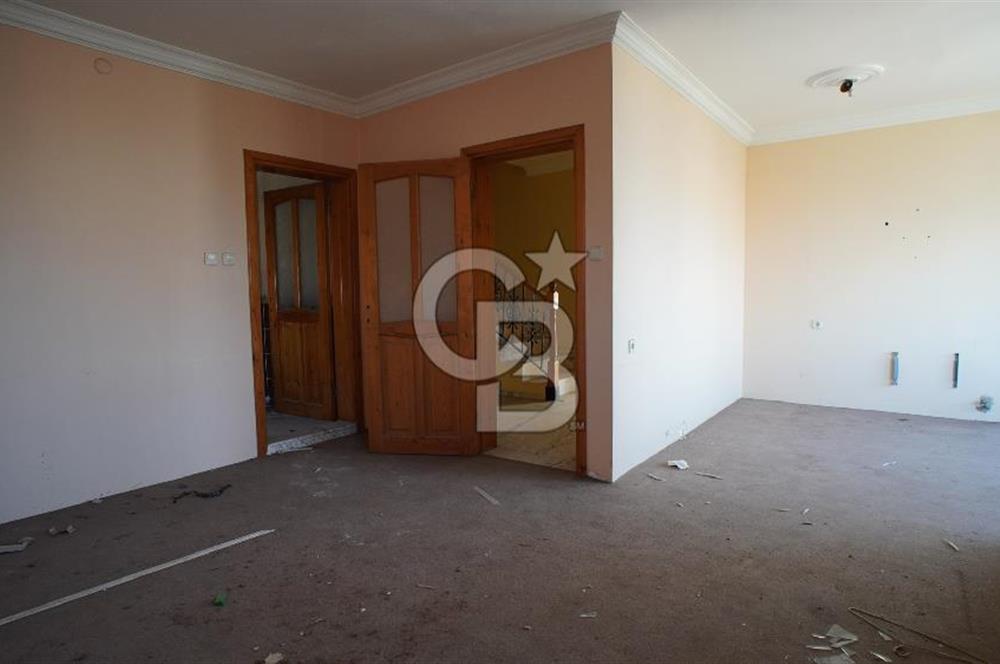 Güzelbahçe’de kiralık tripleks villa