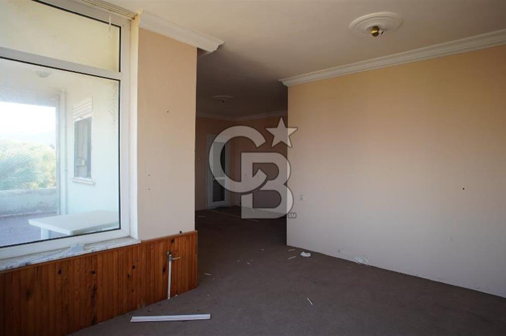Güzelbahçe’de kiralık tripleks villa
