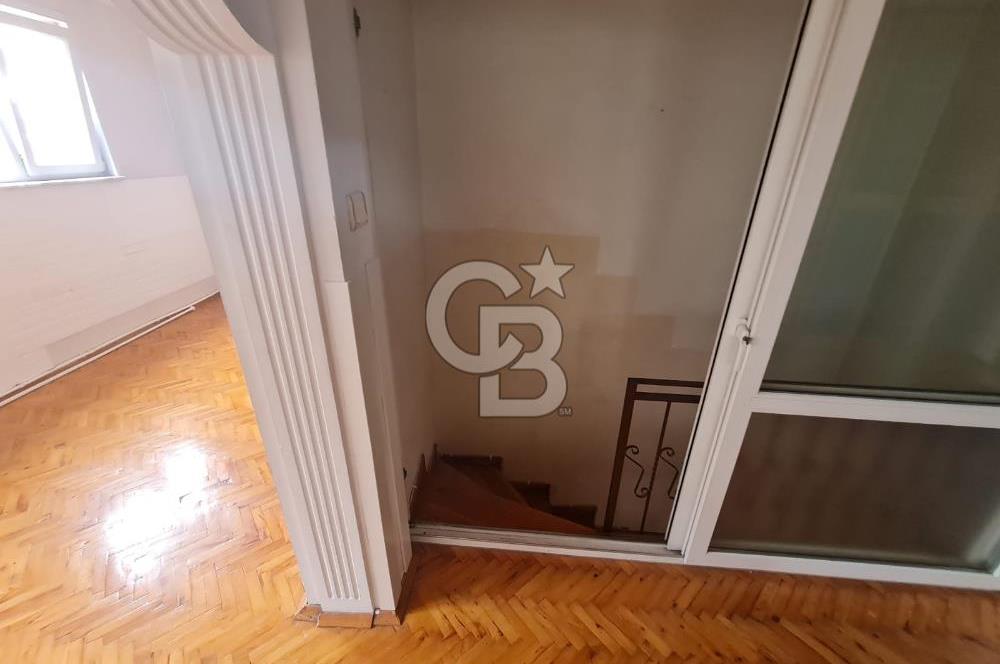 Ümraniye Eğ. Ve Araş. Hastanesine Yakın Kiralık Teraslı  Dubleks  Daire