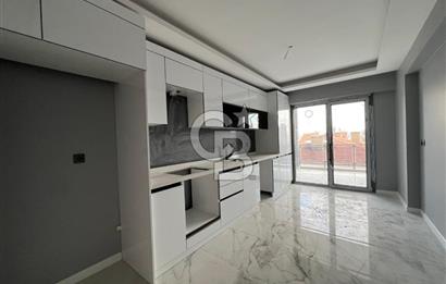 MÜRSEL ULUÇ'ta 3+1 OTURUMA HAZIR CEPHEDEN 3. KAT SIFIR DAİRE