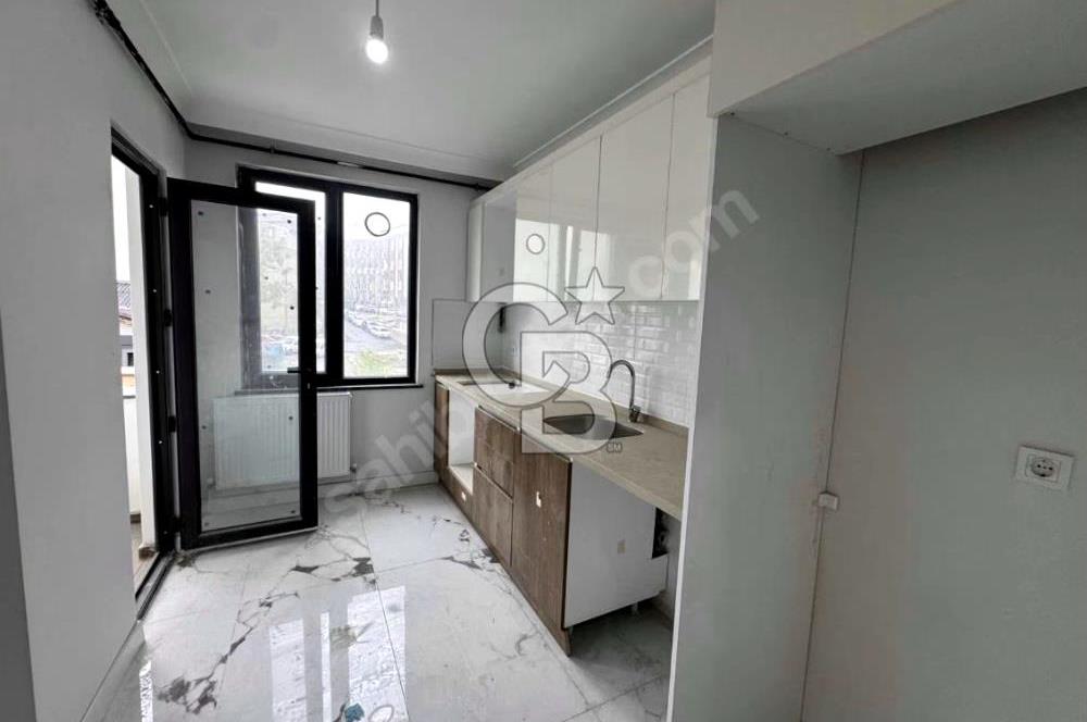SATILIK 2+1 SIFIR ÖZEL YAPIM ARAKAT DAİRE