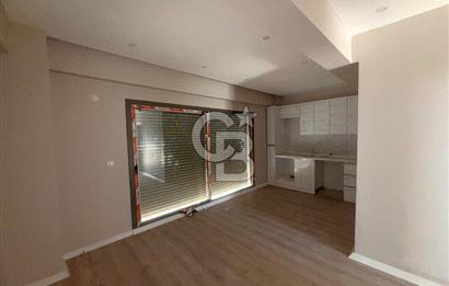 Dikili Merkezde Satılık 1+1 Daire