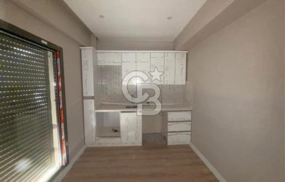 Dikili Merkezde Satılık 1+1 Daire