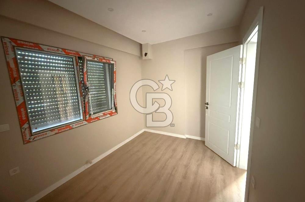 Dikili Merkezde Satılık 1+1 Daire