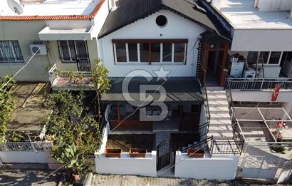  Atatürk mahallesinde merkez de bulunan satılık 2 katlı müstakil ev