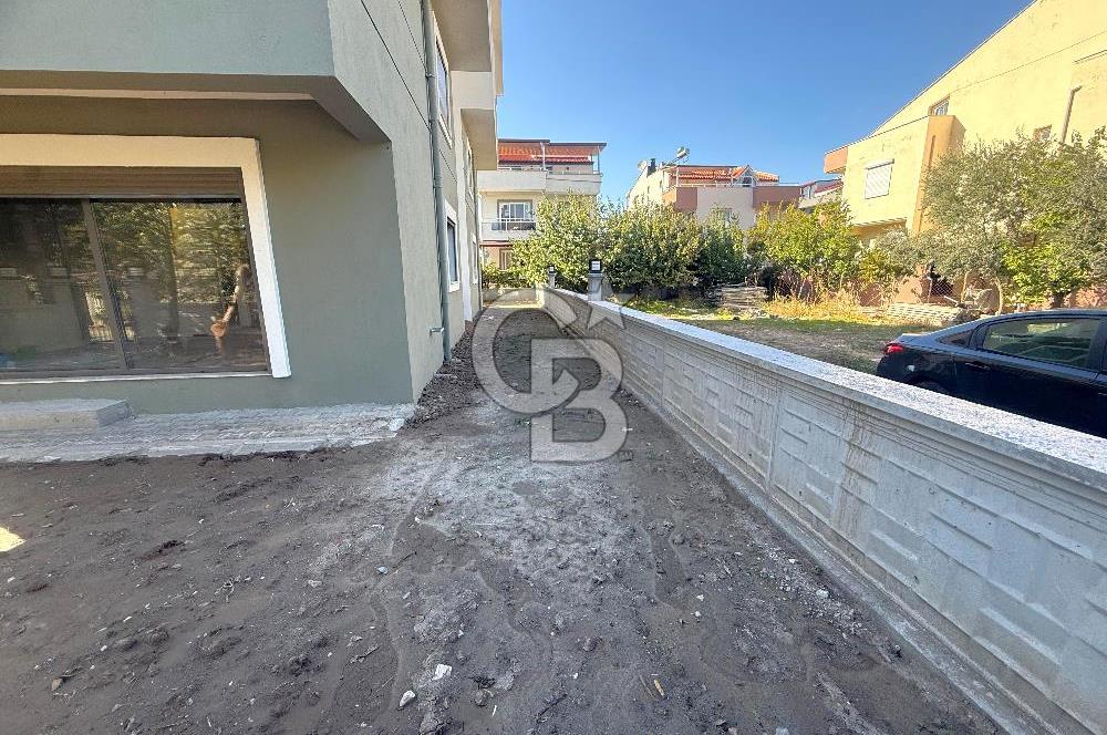 Dikili Merkezde Satılık 1+1 Daire