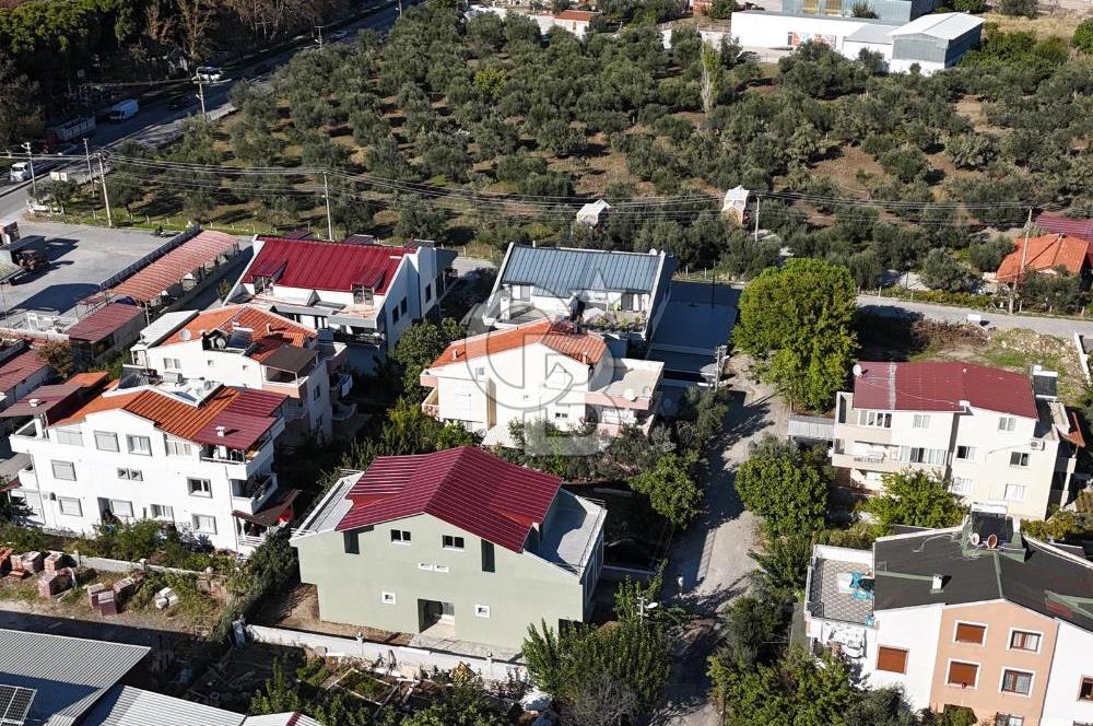 Dikili Merkezde Satılık 1+1 Daire