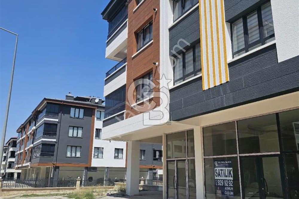 HER SEKTÖRE UYGUN SIFIR BİNADA KİRALIK DEPOLU DÜKKAN