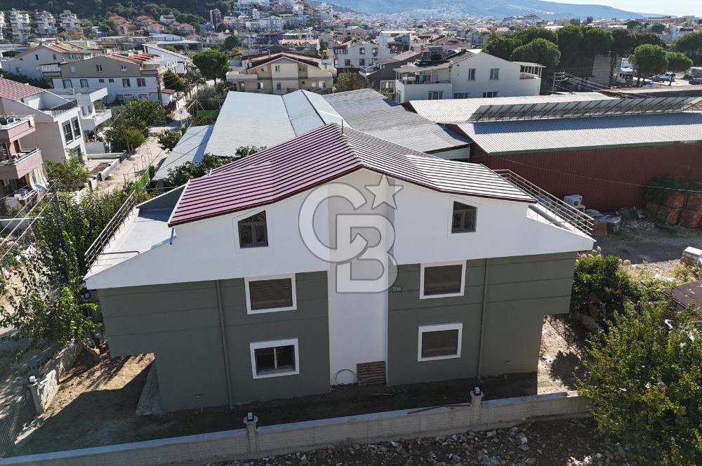 Dikili Merkezde Satılık 1+1 Daire