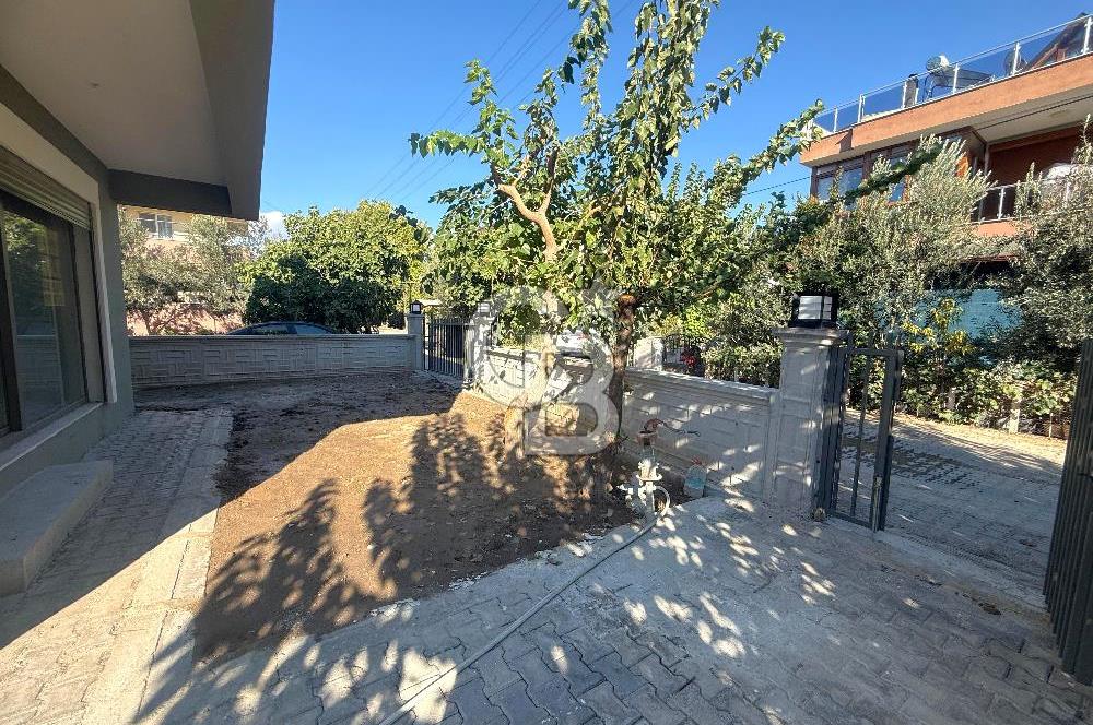 Dikili Merkezde Satılık 1+1 Daire