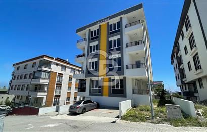 YEŞİLDERE MH KARAYOLLARI TRAMVAY DURAĞINA 5 DK SATILIK 2+1 DAİRE