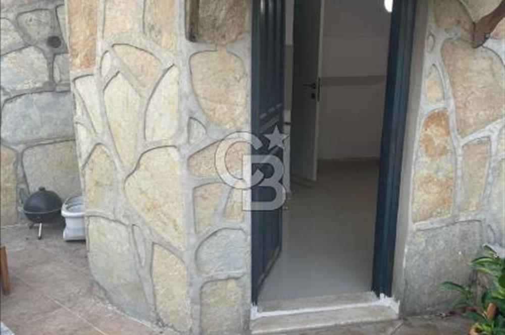 Bodrum Bitez Asarlık Mevkiinde Satılık 4+1 Deniz Manzaralı Tripleks Villa