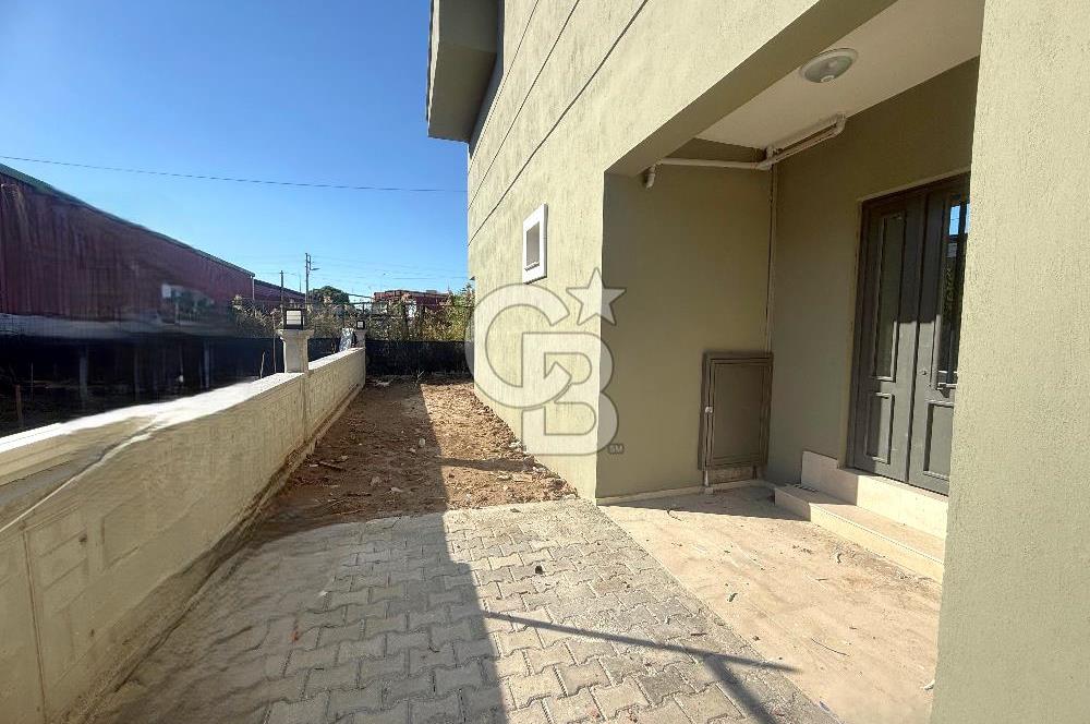 Dikili Merkezde Satılık 1+1 Daire