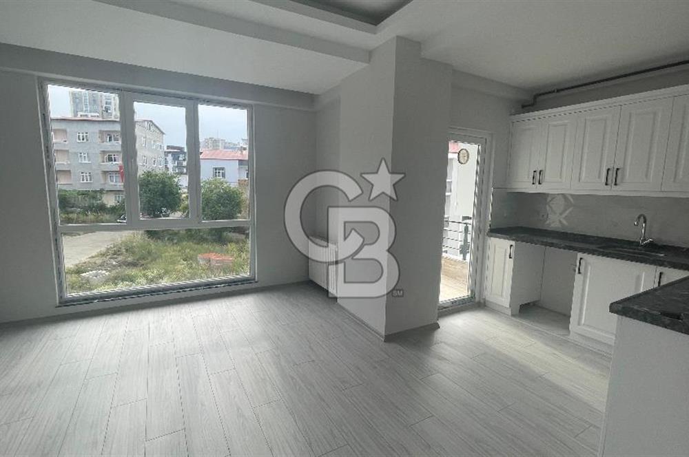 YEŞİLDERE MH KARAYOLLARI TRAMVAY DURAĞINA 5 DK SATILIK 2+1 DAİRE